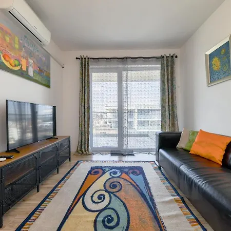 Floor View Penthouse Apartment